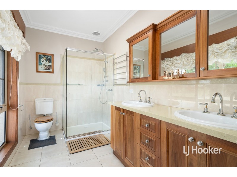 46 Ofarrell Court, Cambrian Hill VIC 3352