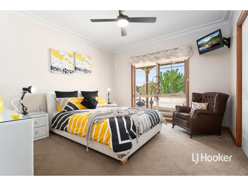 46 Ofarrell Court, Cambrian Hill VIC 3352