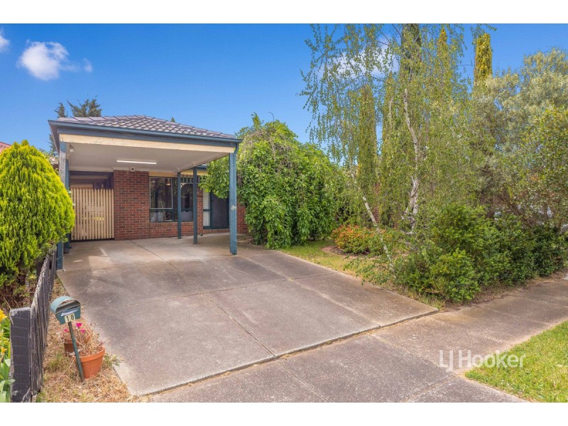 18 Tigris Close, Werribee VIC 3030