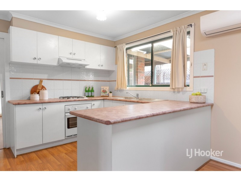 18 Tigris Close, Werribee VIC 3030