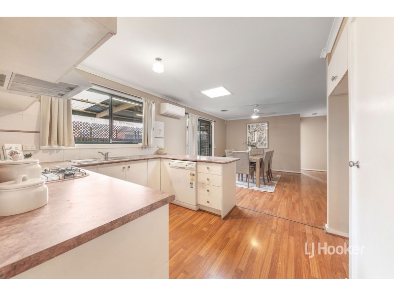 18 Tigris Close, Werribee VIC 3030