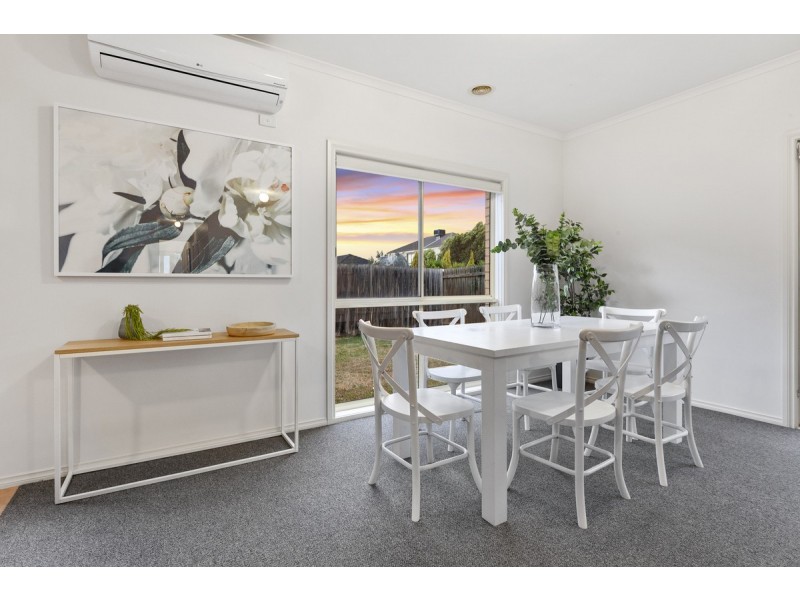 55 Dolphin Crescent, Point Cook VIC 3030