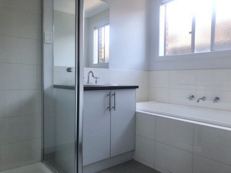 11 Grovedale Way, Wyndham Vale VIC 3024