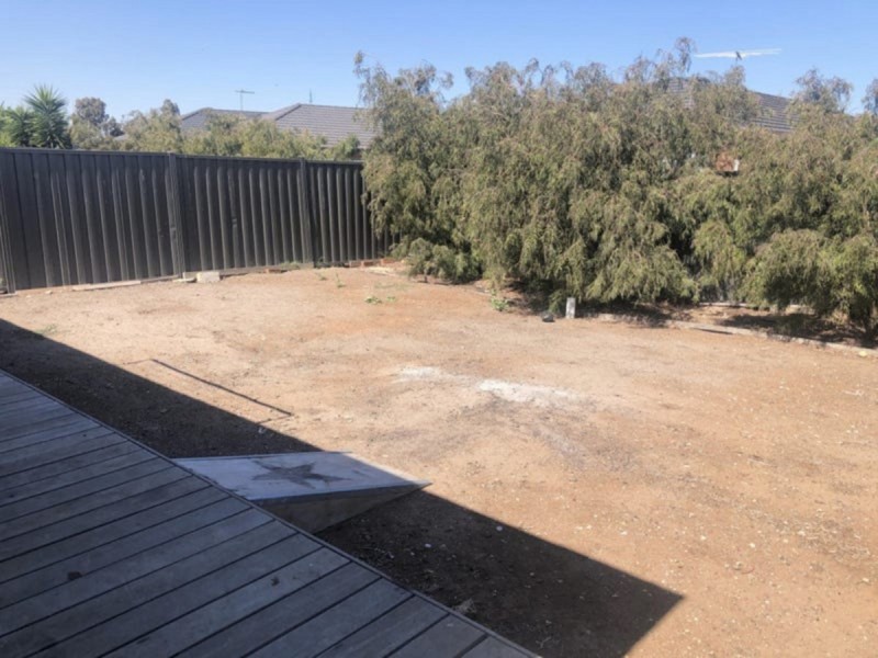 11 Grovedale Way, Wyndham Vale VIC 3024