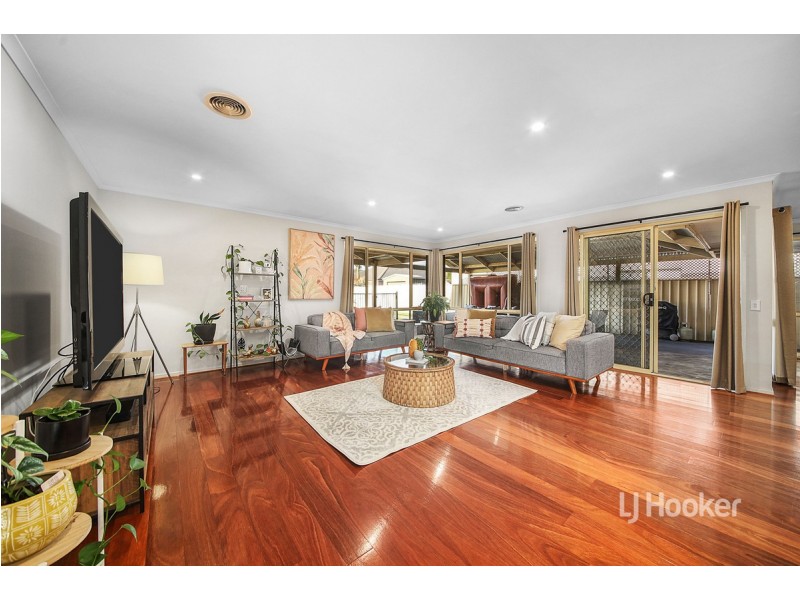 14 Messina Crescent, Point Cook VIC 3030