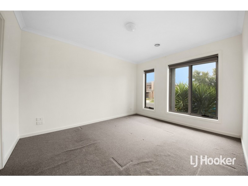 209 Haze Drive, Point Cook VIC 3030