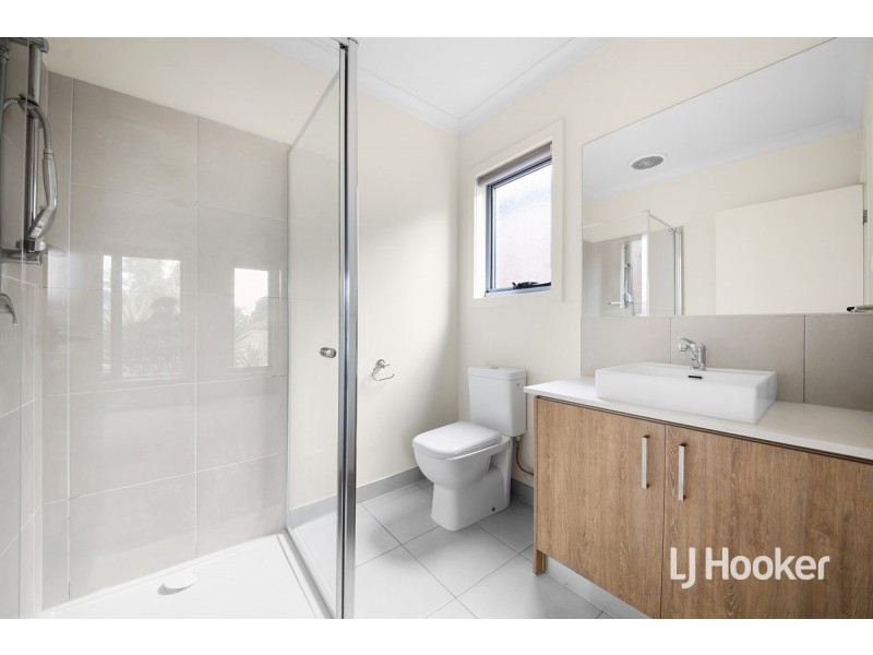 209 Haze Drive, Point Cook VIC 3030