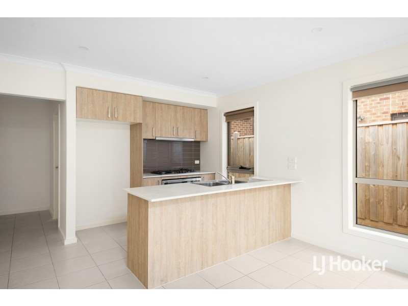 209 Haze Drive, Point Cook VIC 3030