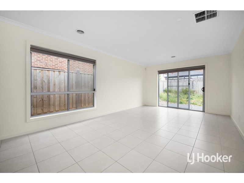 209 Haze Drive, Point Cook VIC 3030