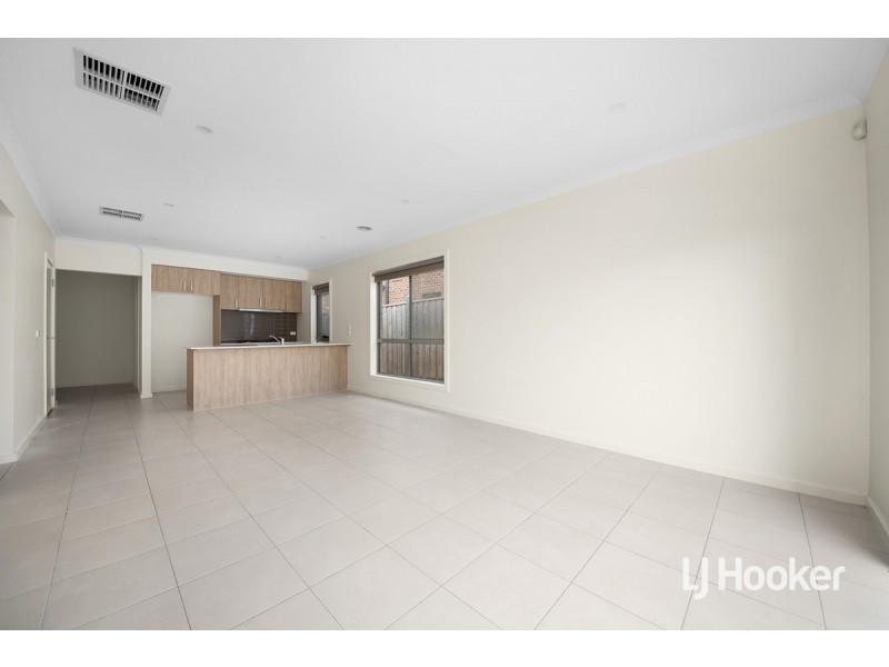 209 Haze Drive, Point Cook VIC 3030
