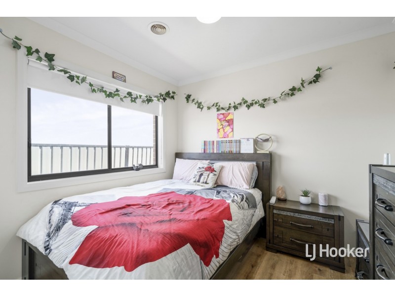 81 Terrene Terrace, Point Cook VIC 3030