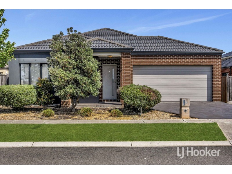 38 Warunda Parade, Point Cook VIC 3030