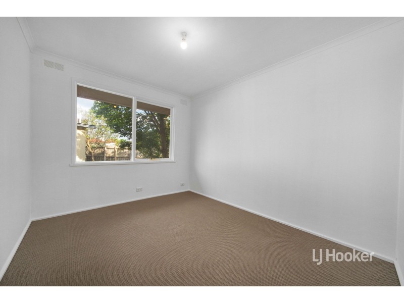 3 Landau Place, Melton West VIC 3337