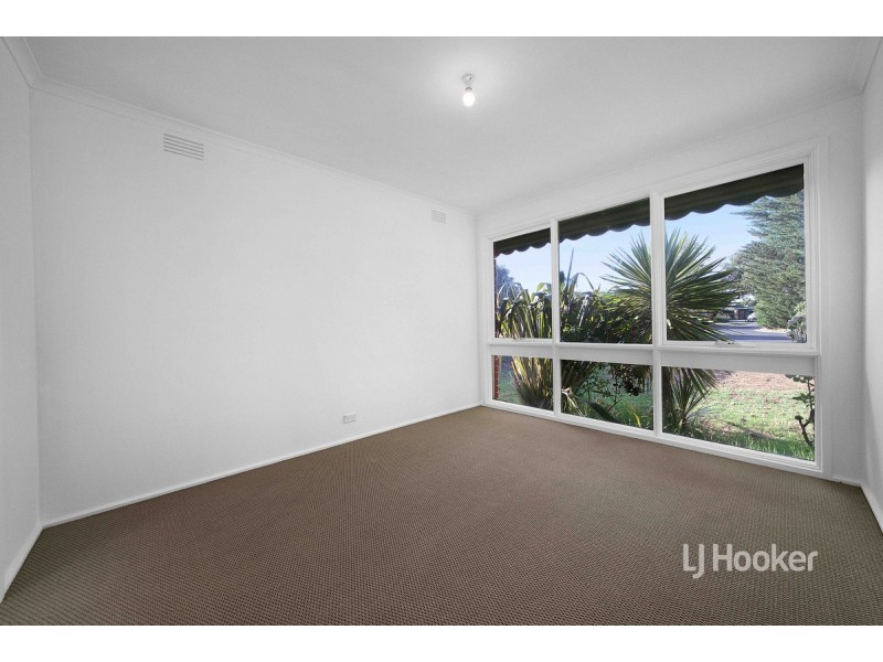 3 Landau Place, Melton West VIC 3337