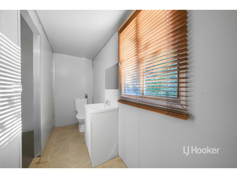 3 Landau Place, Melton West VIC 3337