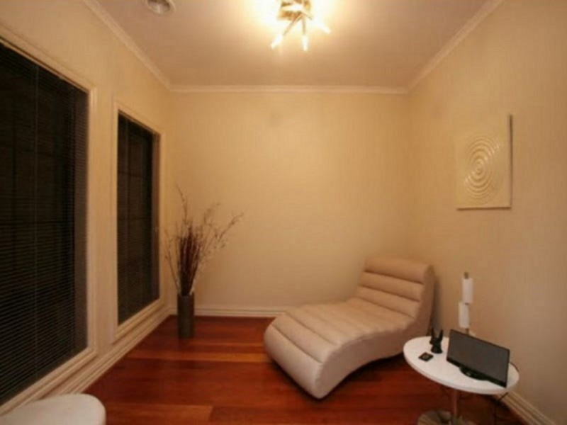 4 Peppercorn Court, Sanctuary Lakes VIC 3030