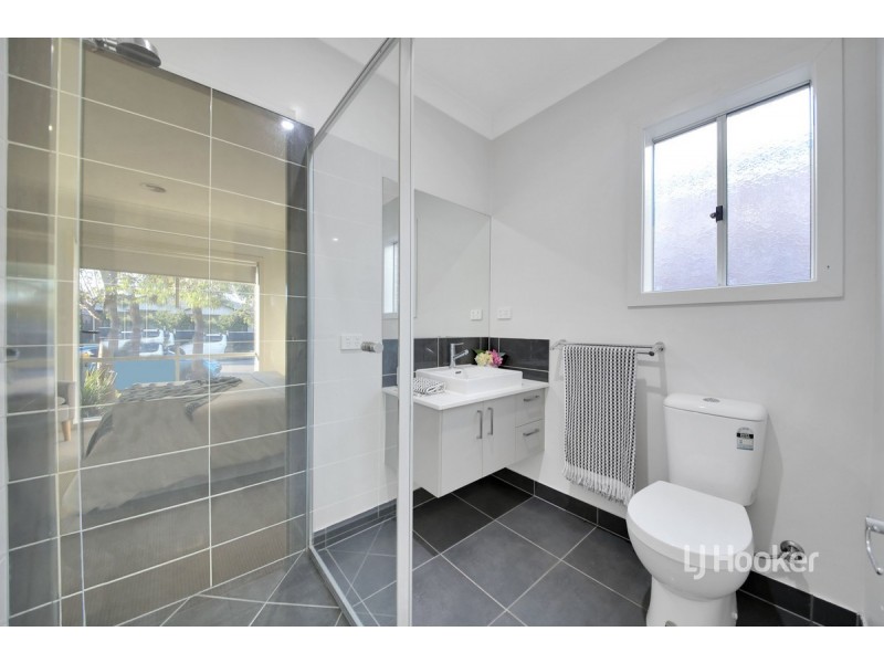 50 Grassbird Drive, Point Cook VIC 3030