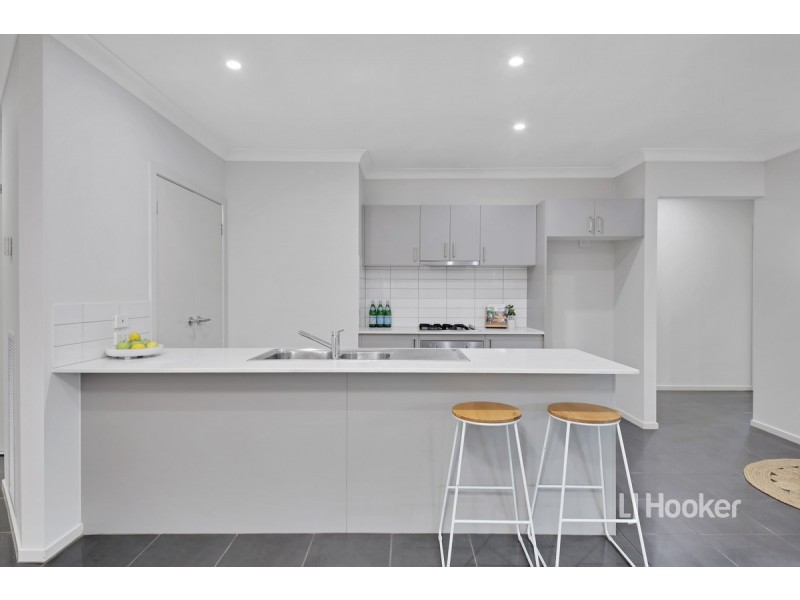 50 Grassbird Drive, Point Cook VIC 3030