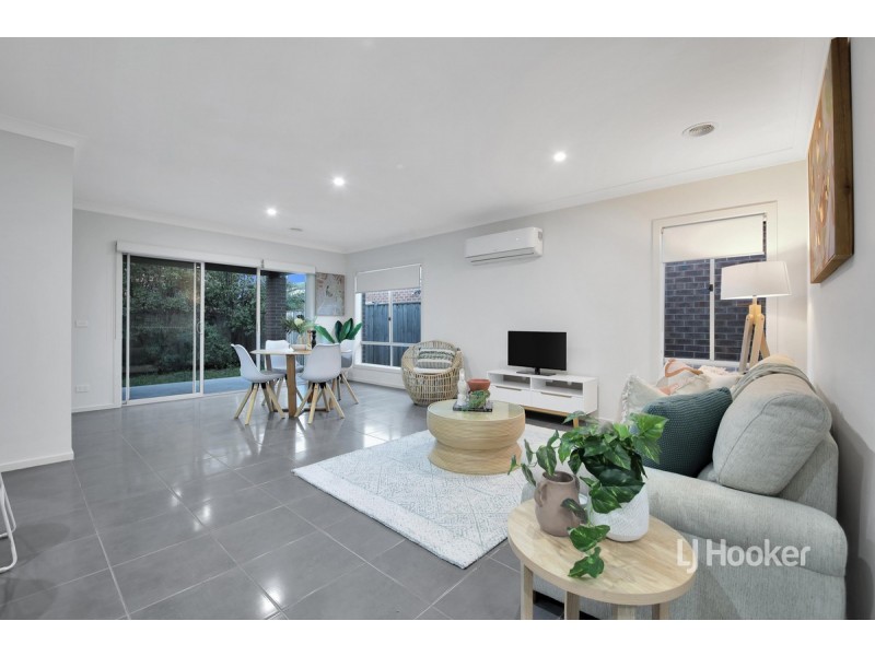 50 Grassbird Drive, Point Cook VIC 3030