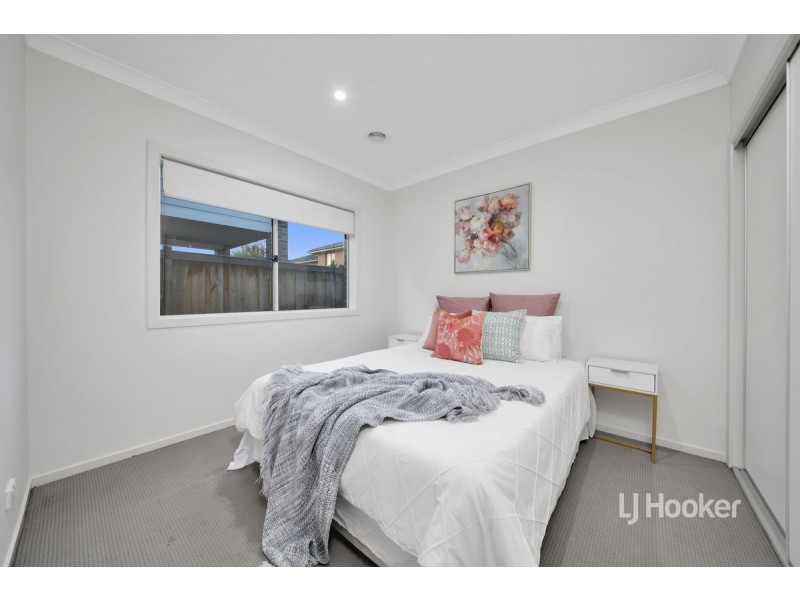 50 Grassbird Drive, Point Cook VIC 3030