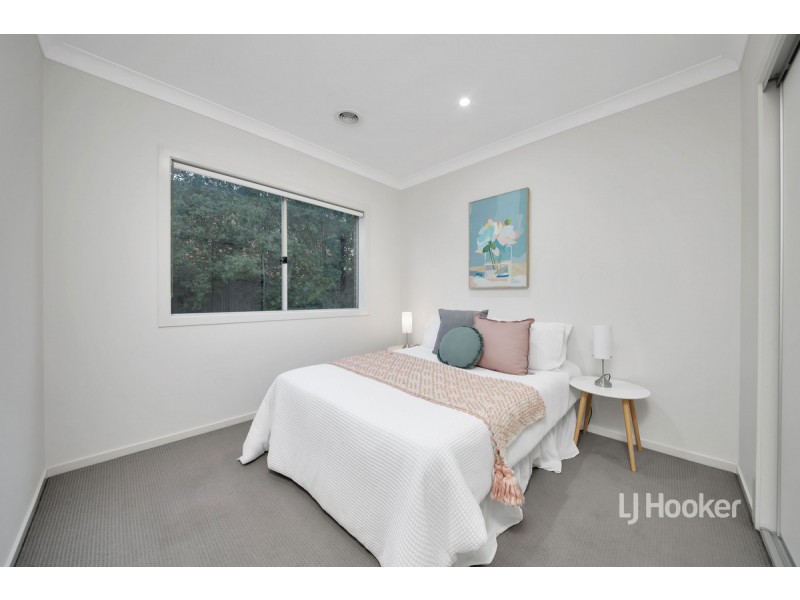 50 Grassbird Drive, Point Cook VIC 3030