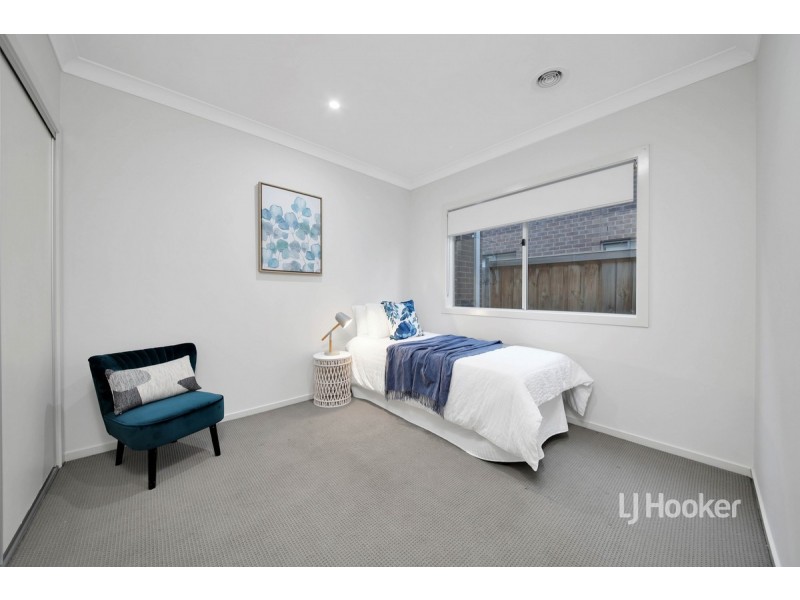 50 Grassbird Drive, Point Cook VIC 3030