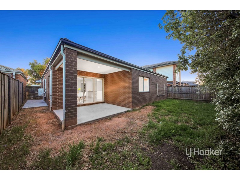 50 Grassbird Drive, Point Cook VIC 3030