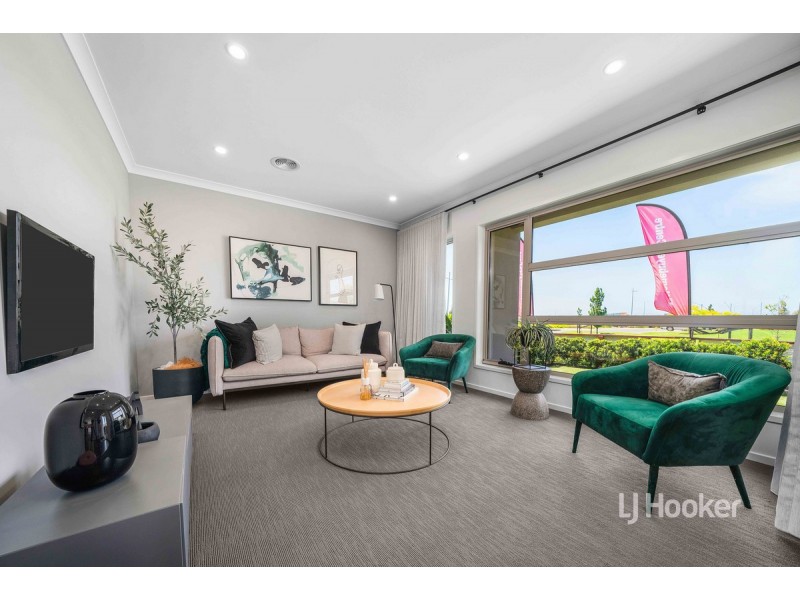 42 Wavertree Crescent, Werribee VIC 3030