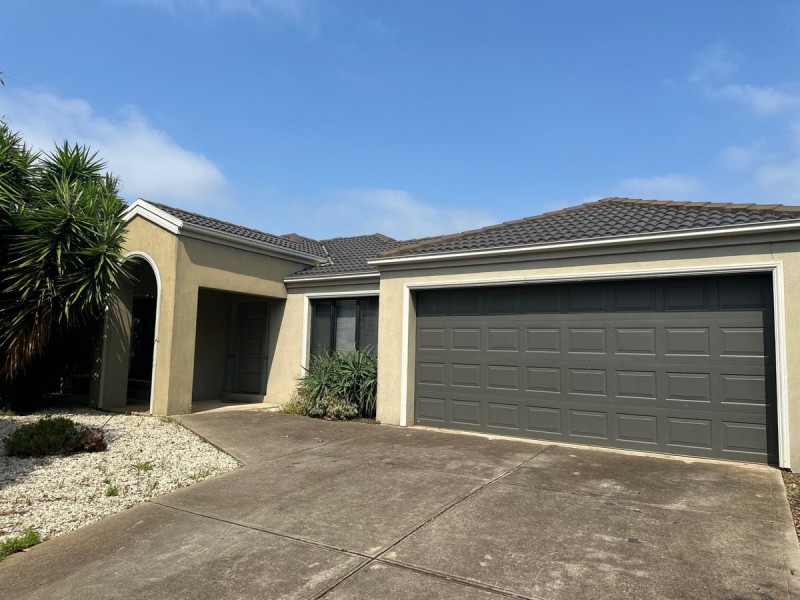 10 Needletail Close, Williams Landing VIC 3027