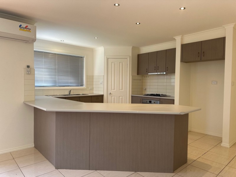 10 Needletail Close, Williams Landing VIC 3027