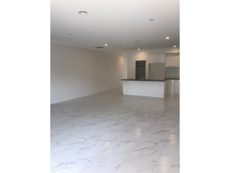 14 Arrowsmith Street, Tarneit VIC 3029