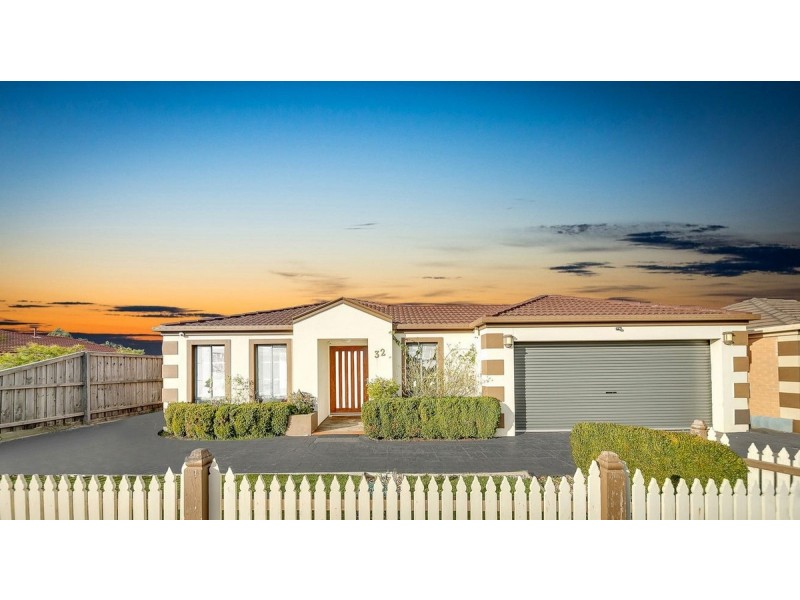32 Ashton Crecent, Hoppers Crossing VIC 3029