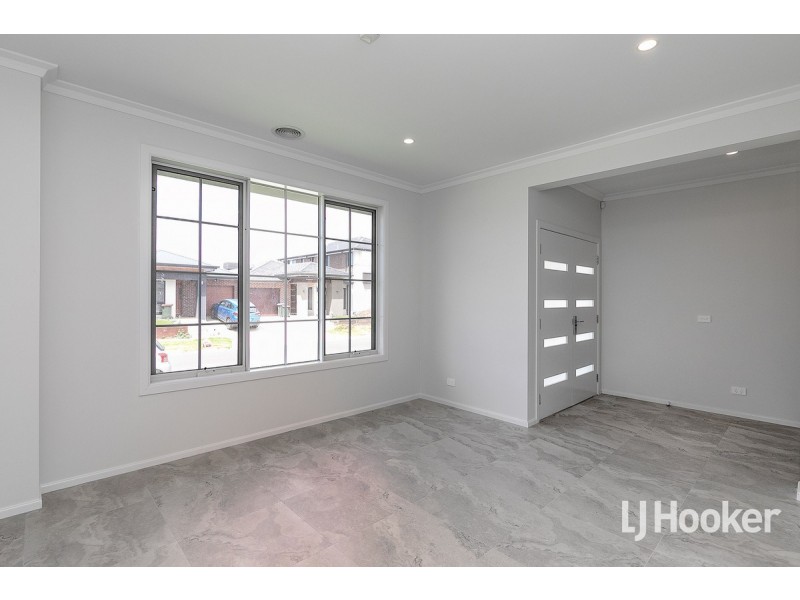 30 Alstonville Avenue, Truganina VIC 3029