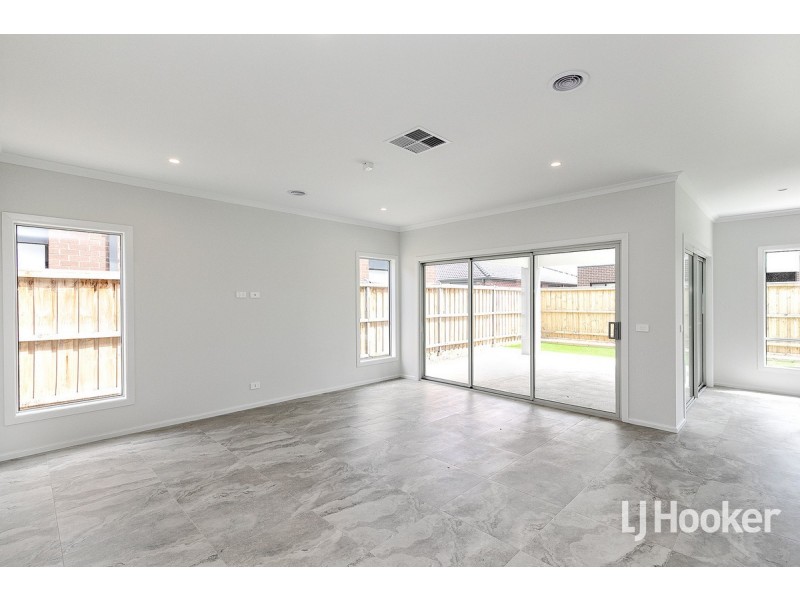 30 Alstonville Avenue, Truganina VIC 3029