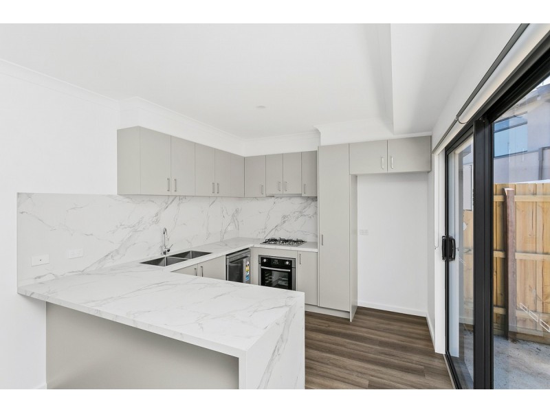 7/15 Thomas Street, Laverton VIC 3028