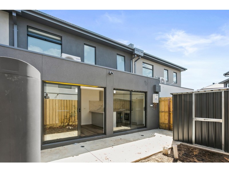 7/15 Thomas Street, Laverton VIC 3028
