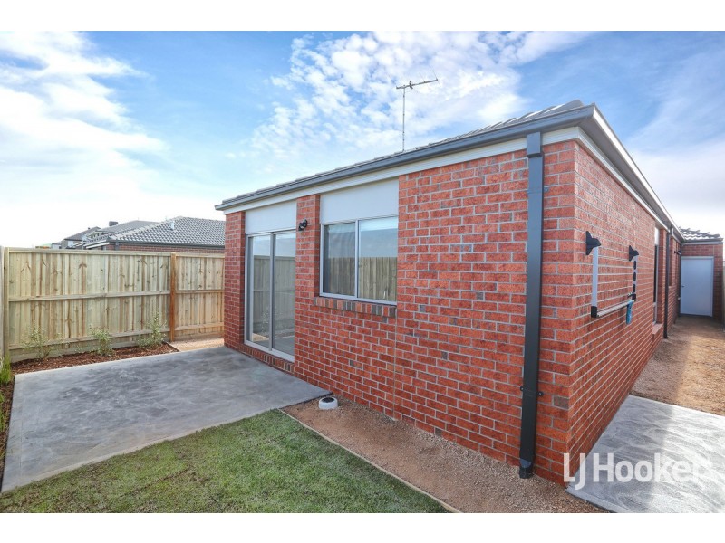 21 Singleton Way, Point Cook VIC 3030