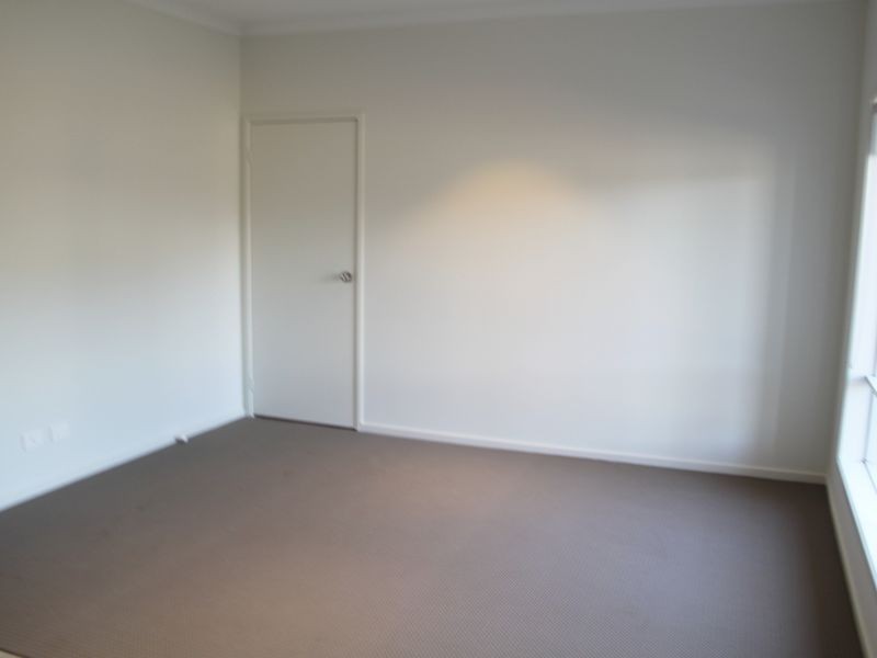 6 Coleridge Circuit, Williams Landing VIC 3027