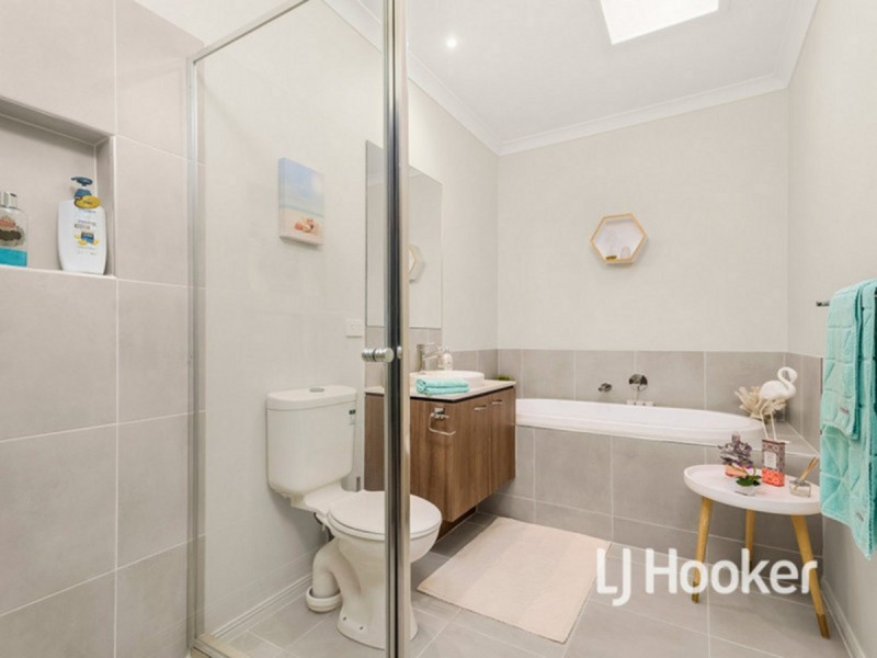 176 Saltwater Promenade, Point Cook VIC 3030