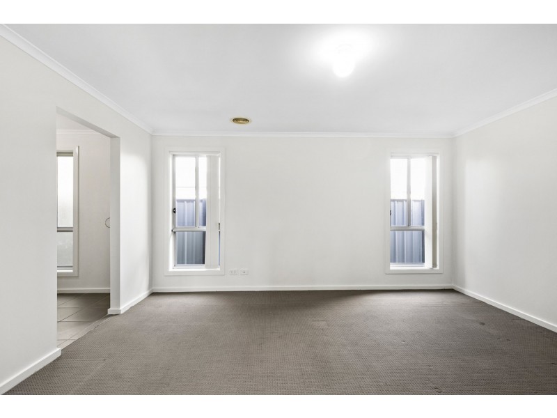 11 Oliver Place, Point Cook VIC 3030