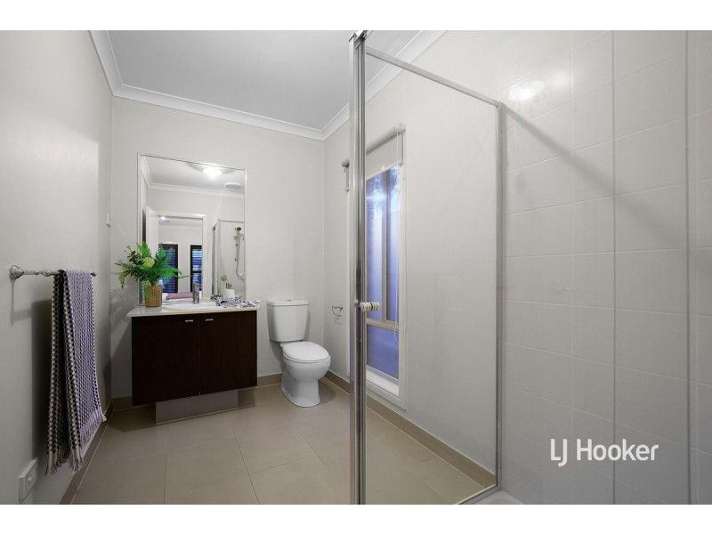2 Condina Place, Point Cook VIC 3030