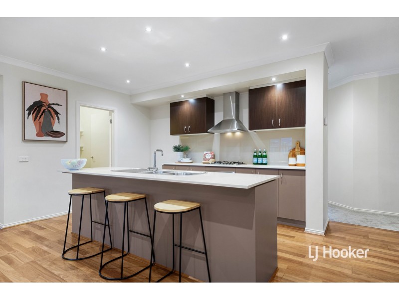 2 Condina Place, Point Cook VIC 3030