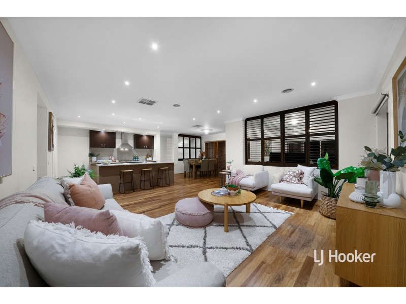 2 Condina Place, Point Cook VIC 3030