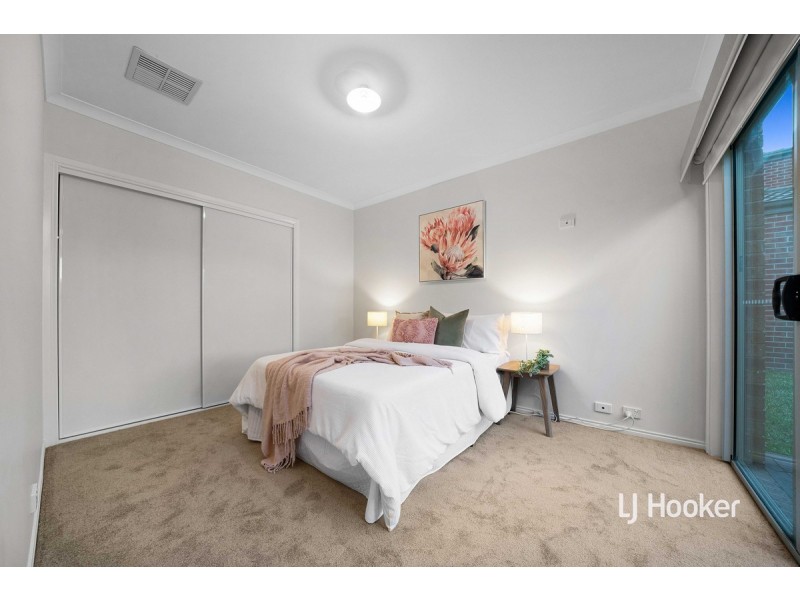 2 Condina Place, Point Cook VIC 3030