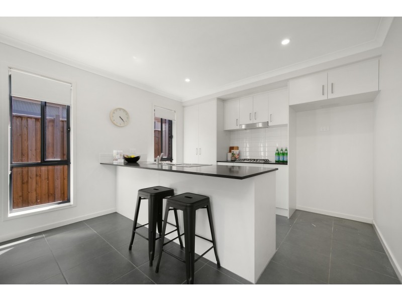 42 Cloudburst Avenue, Wyndham Vale VIC 3024
