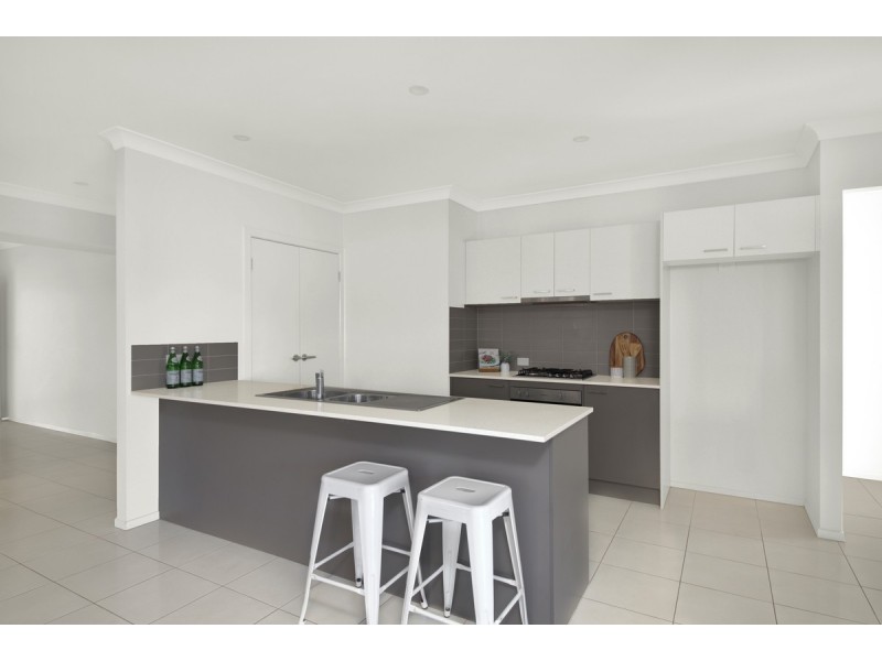 54 Grassbird Drive, Point Cook VIC 3030