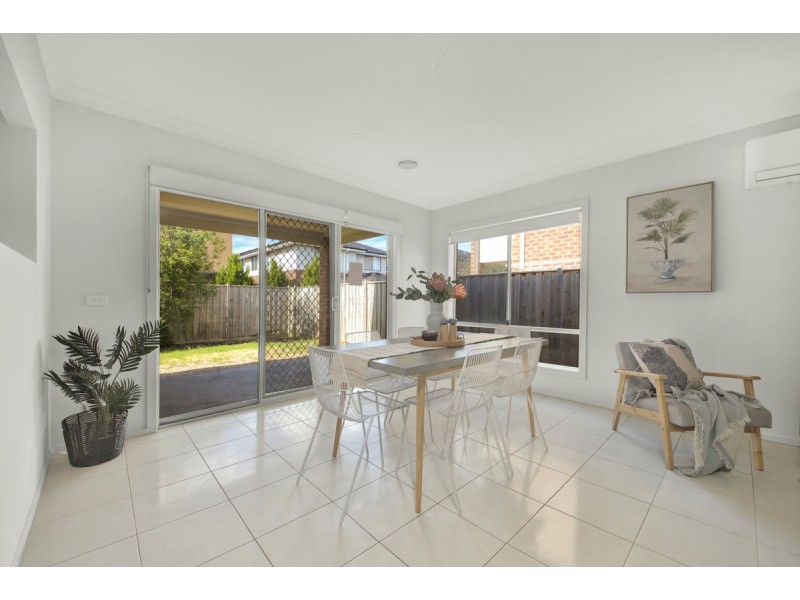 54 Grassbird Drive, Point Cook VIC 3030