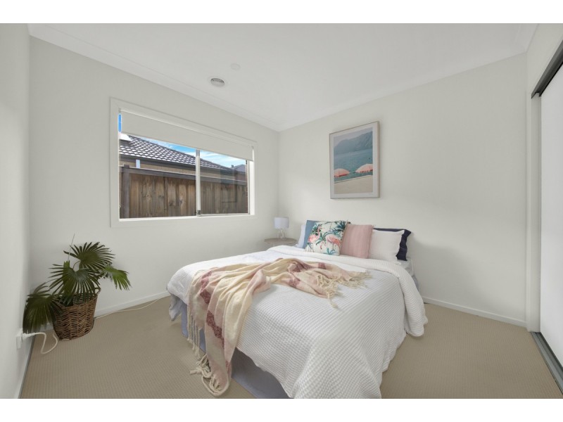 54 Grassbird Drive, Point Cook VIC 3030