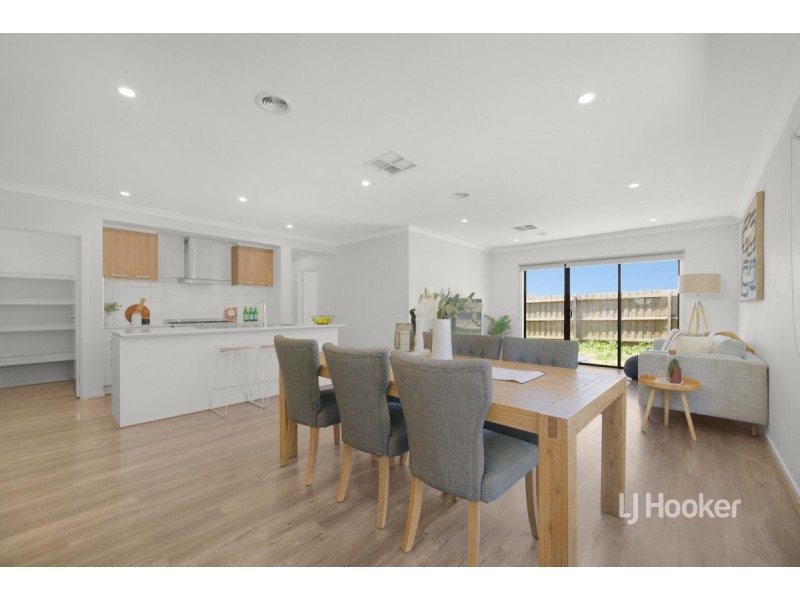 5 Gosfield Drive, Werribee VIC 3030