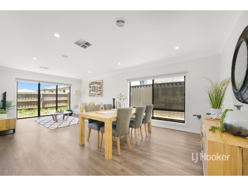 5 Gosfield Drive, Werribee VIC 3030